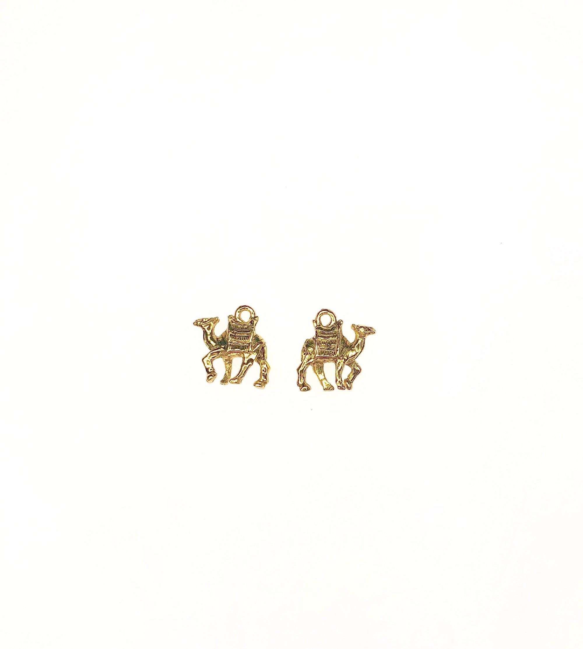 10 Fairy Sitting on the Moon Gold Tone Charms GC6731 
